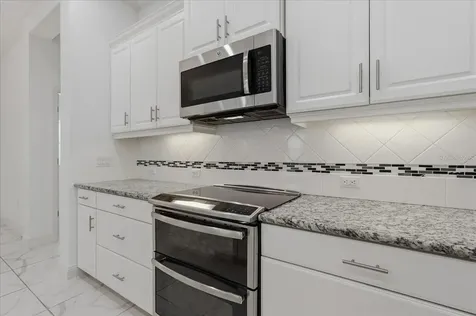 3613 Woodcliff Lake Terrace Sarasota FL 34243