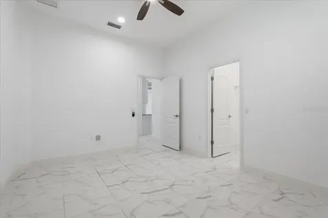 3613 Woodcliff Lake Terrace Sarasota FL 34243