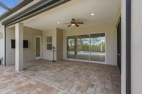 3613 Woodcliff Lake Terrace Sarasota FL 34243