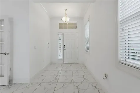 3613 Woodcliff Lake Terrace Sarasota FL 34243