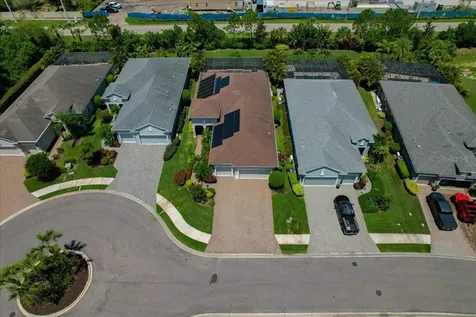 3613 Woodcliff Lake Terrace Sarasota FL 34243