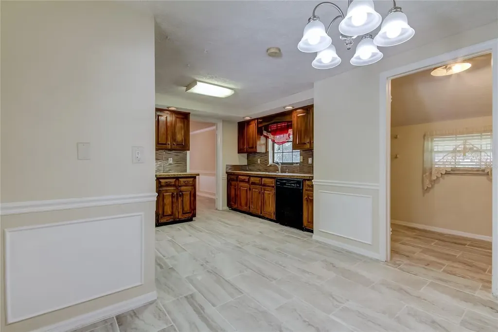 10406 Reclinata Lane Tampa FL 33618