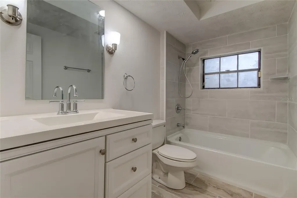 10406 Reclinata Lane Tampa FL 33618
