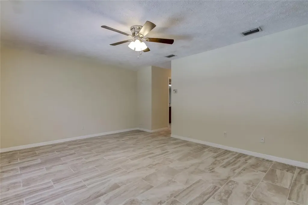 10406 Reclinata Lane Tampa FL 33618