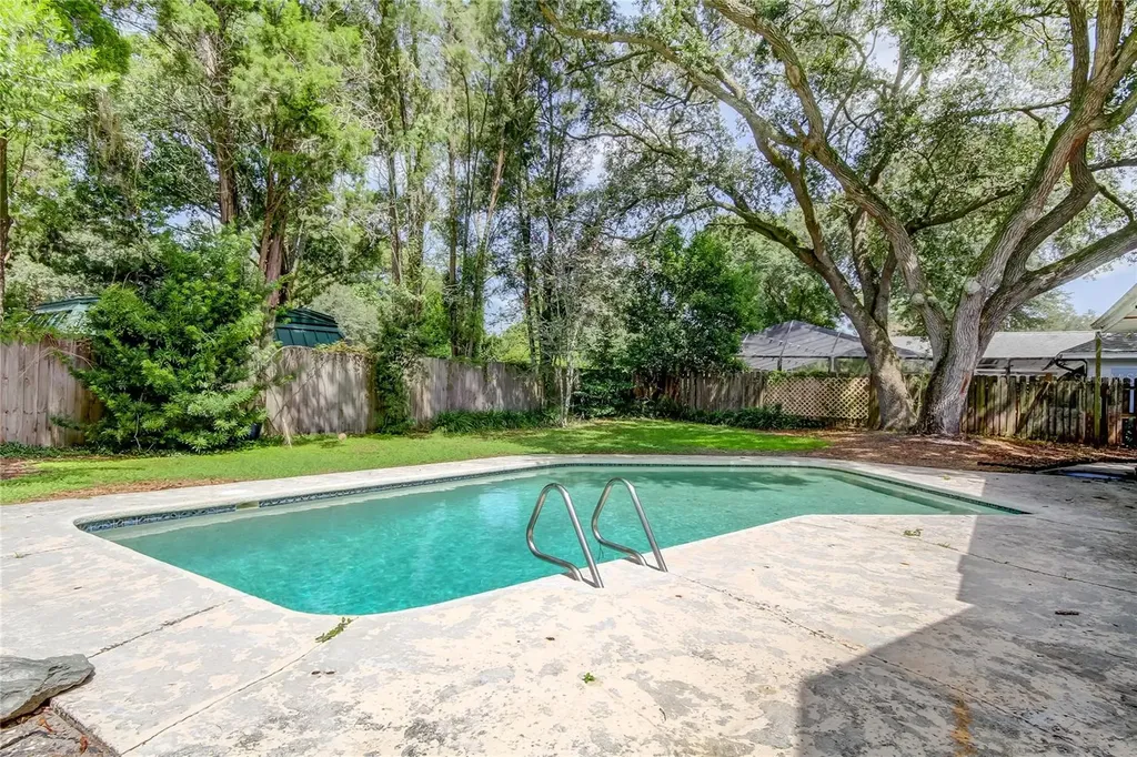 10406 Reclinata Lane Tampa FL 33618