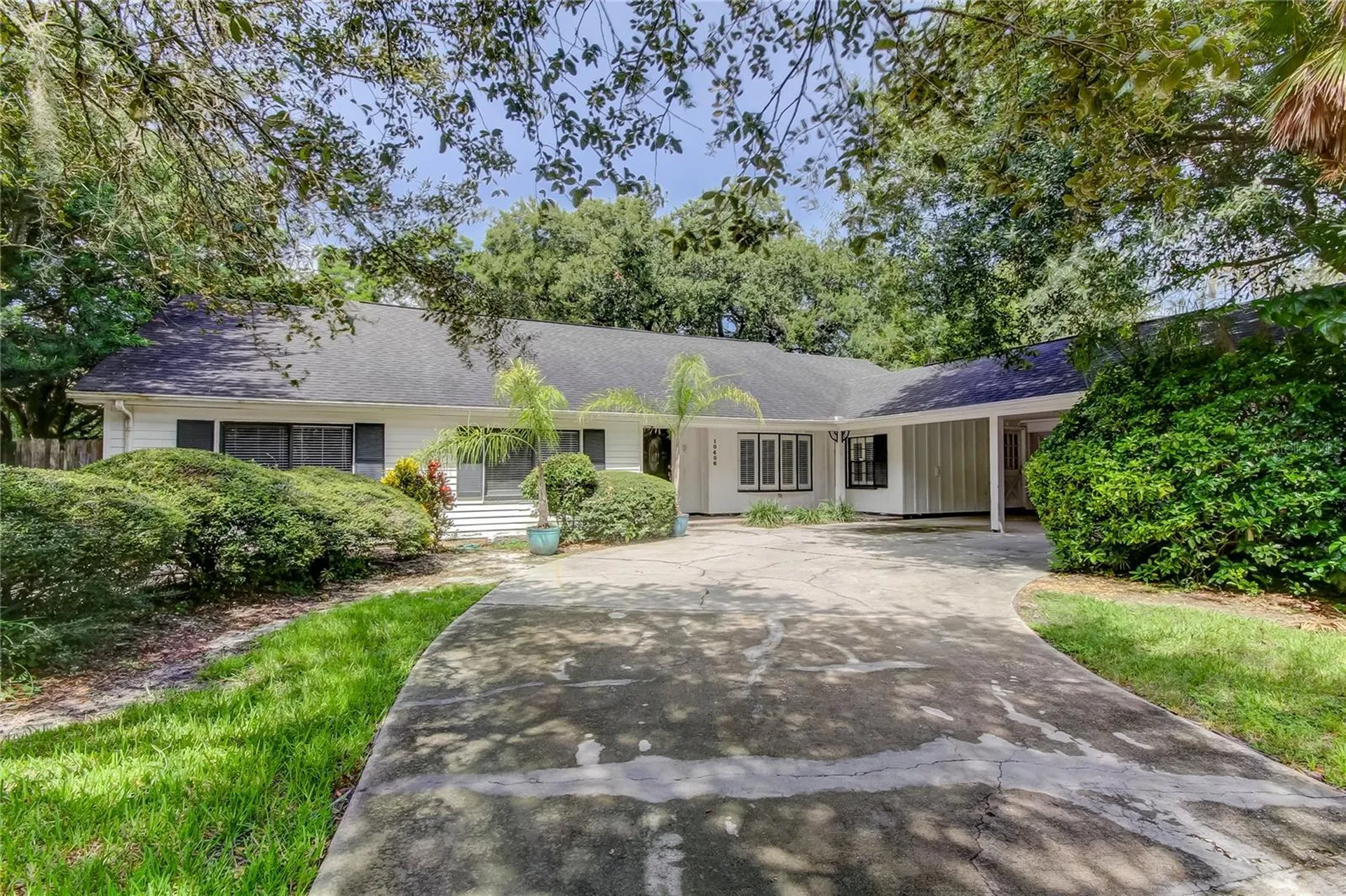 10406 Reclinata Lane Tampa FL 33618