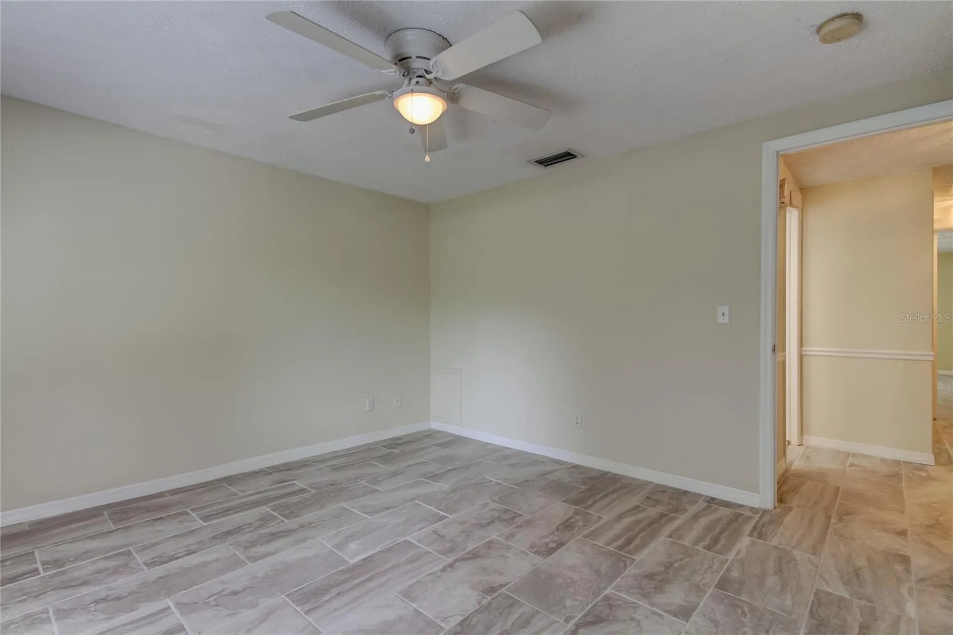 10406 Reclinata Lane Tampa FL 33618
