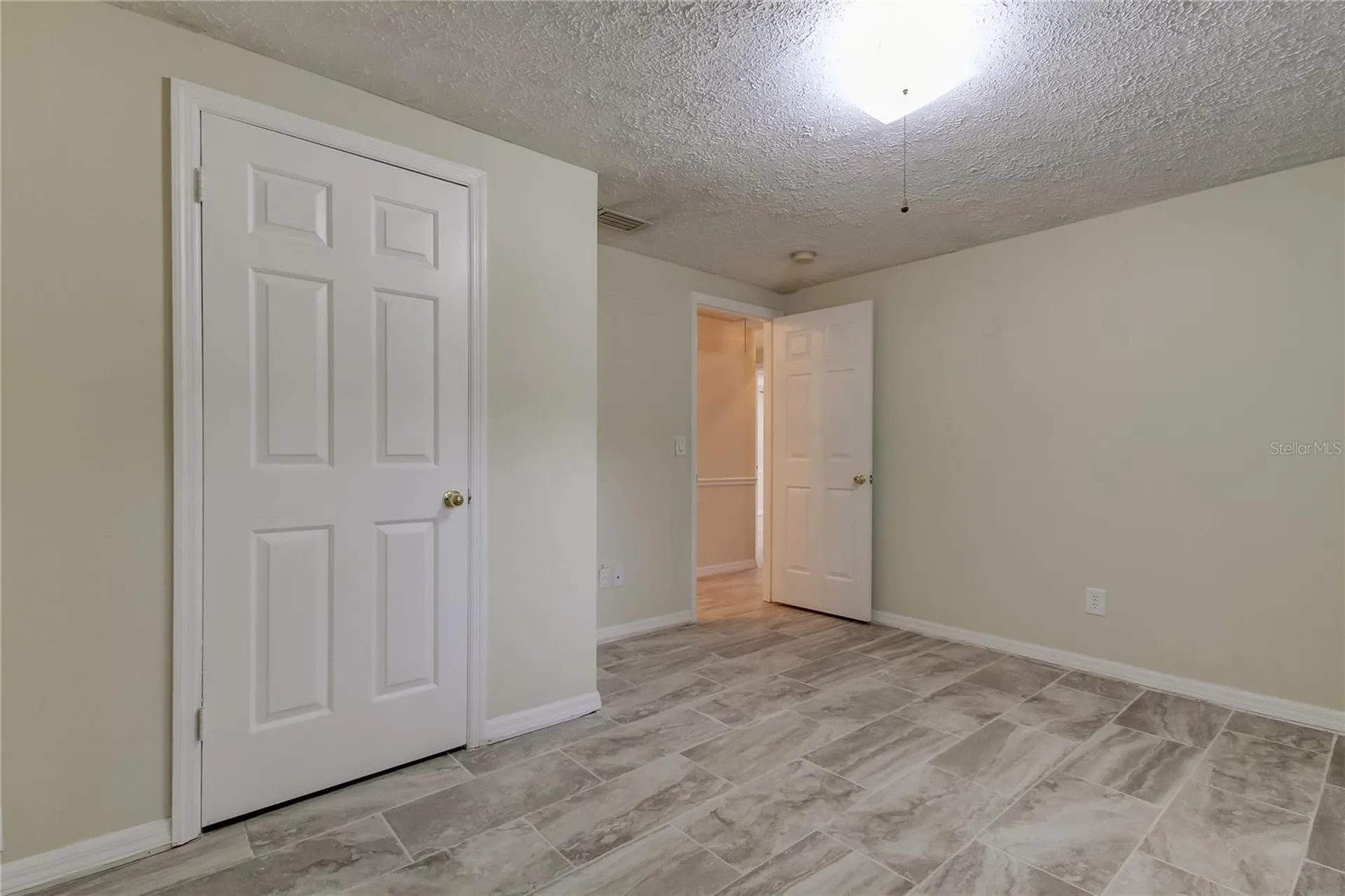 10406 Reclinata Lane Tampa FL 33618