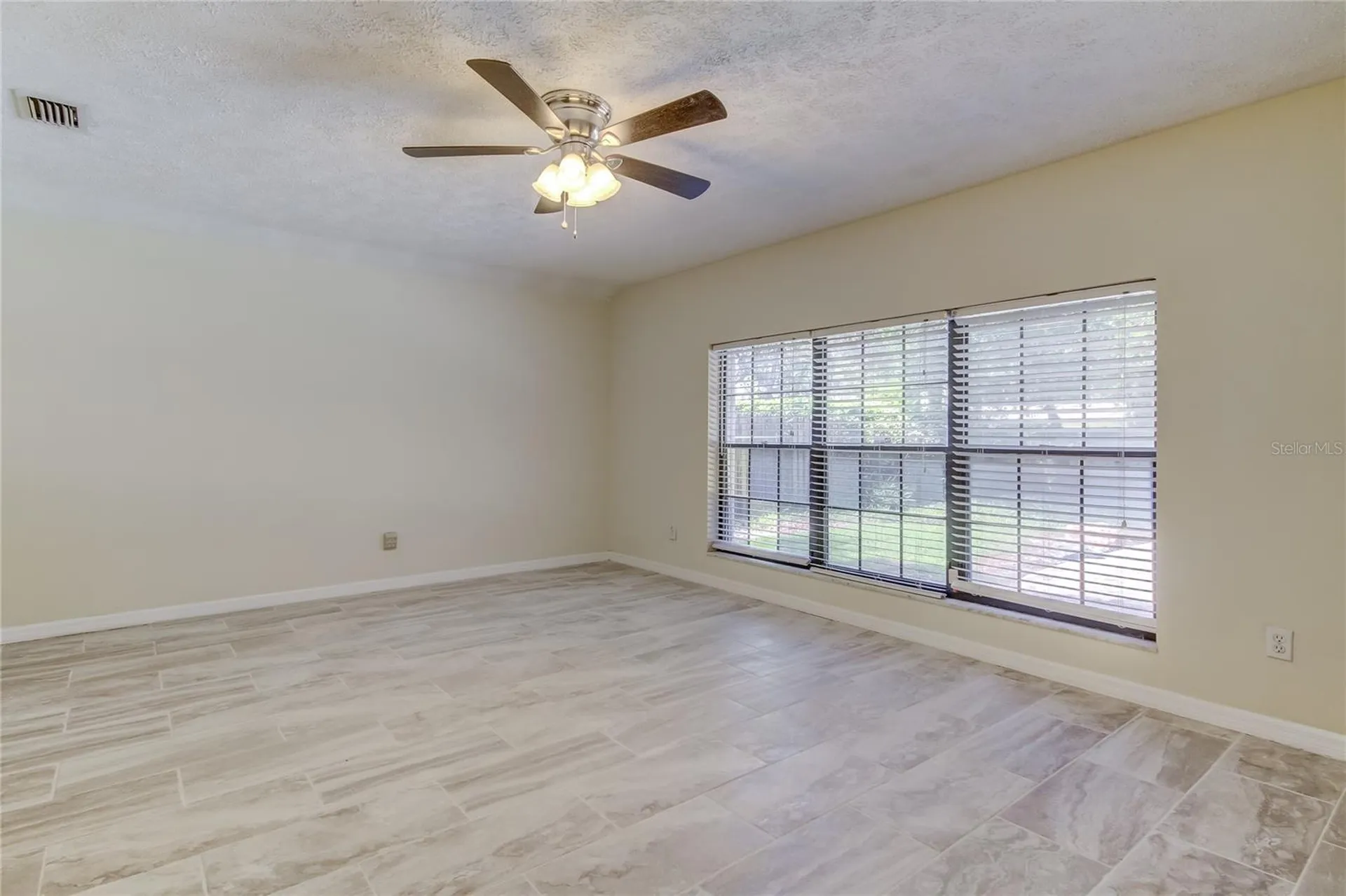10406 Reclinata Lane Tampa FL 33618