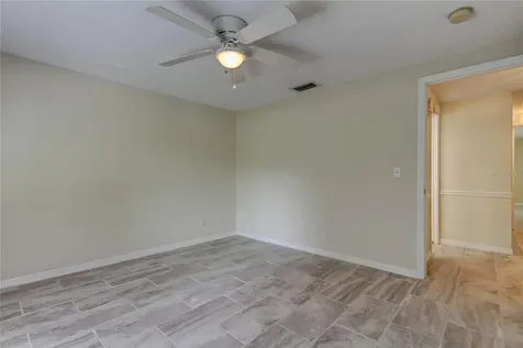 10406 Reclinata Lane Tampa FL 33618