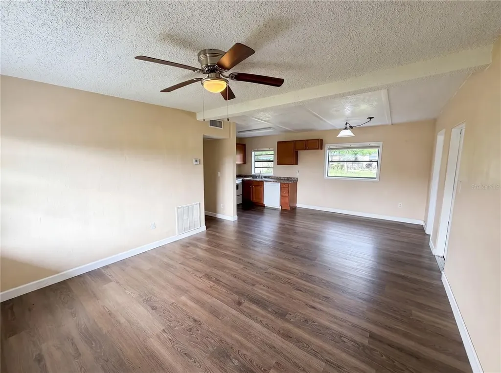 702 S Solandra Drive Orlando FL 32807