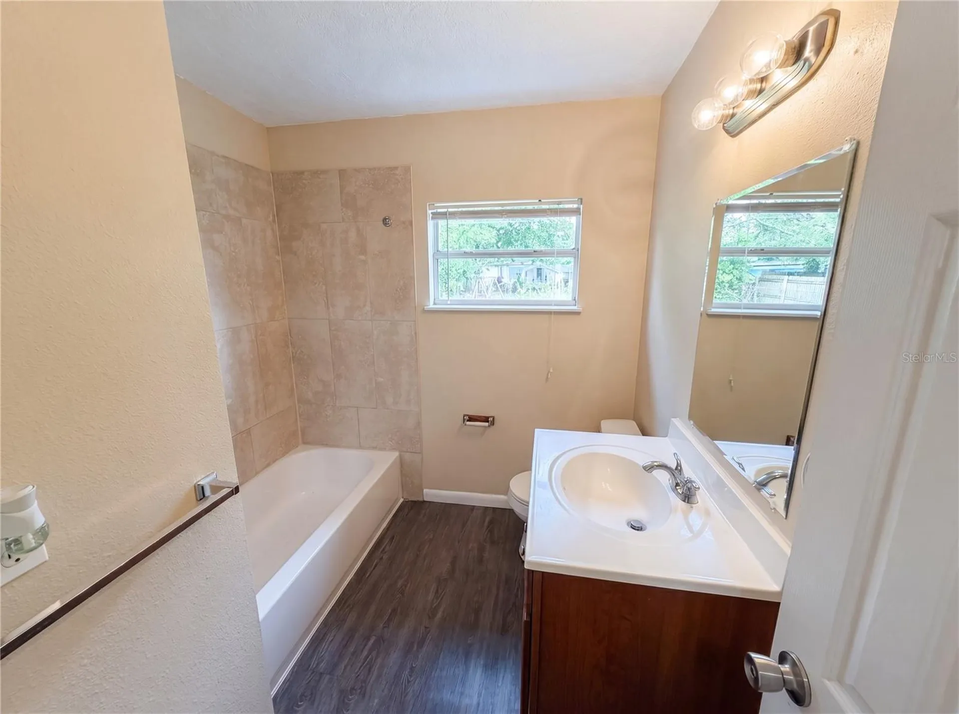 702 S Solandra Drive Orlando FL 32807