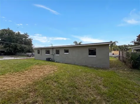 702 S Solandra Drive Orlando FL 32807
