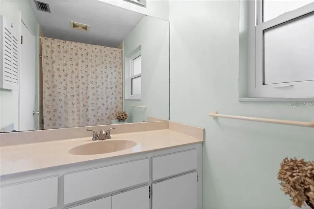 4003 NW 34th Place Gainesville FL 32606