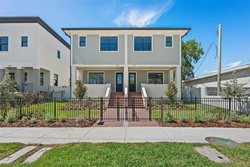 423 11th Avenue S St Petersburg FL 33701