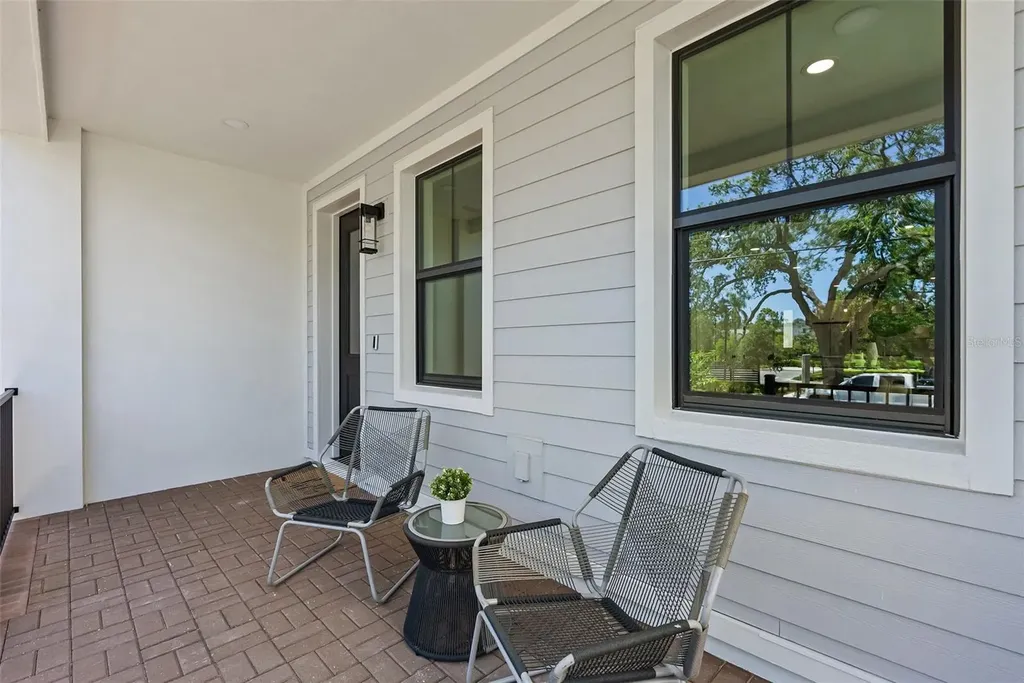 423 11th Avenue S St Petersburg FL 33701