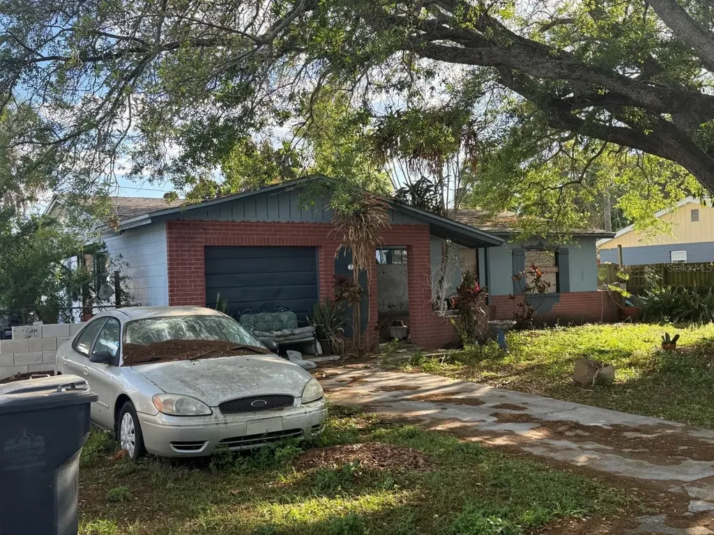 7413 Aripeka Drive Tampa FL 33619
