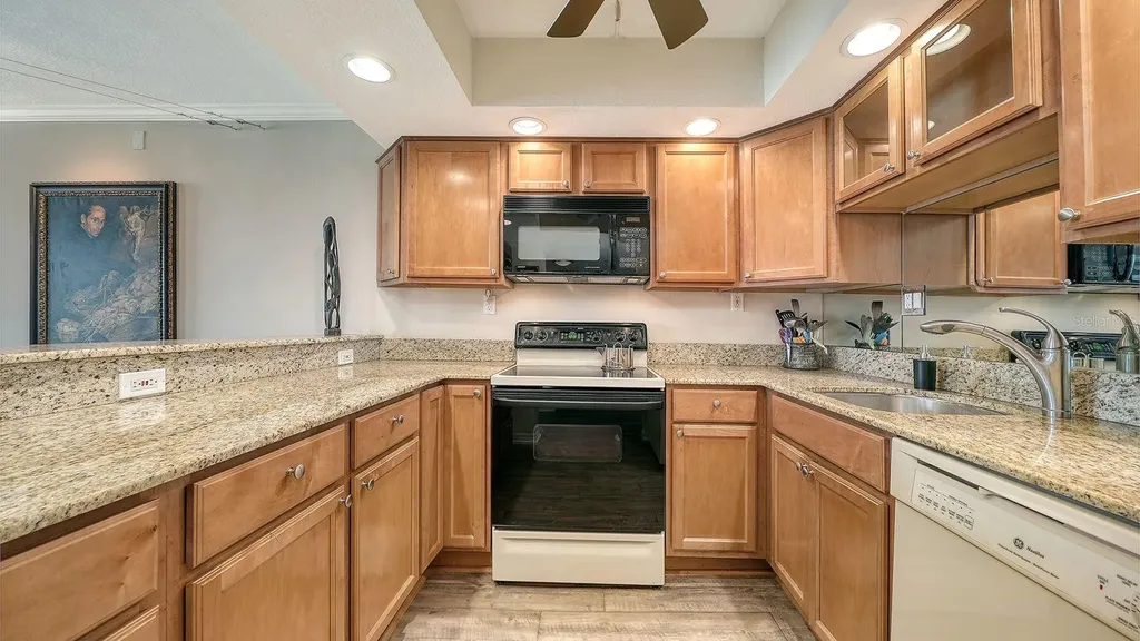 707 S Gulfstream Avenue Sarasota FL 34236