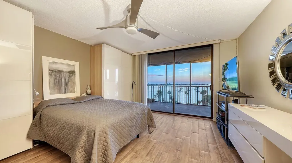 707 S Gulfstream Avenue Sarasota FL 34236