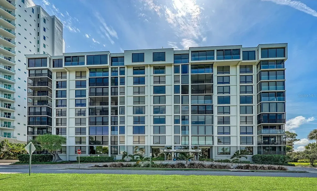 707 S Gulfstream Avenue Sarasota FL 34236