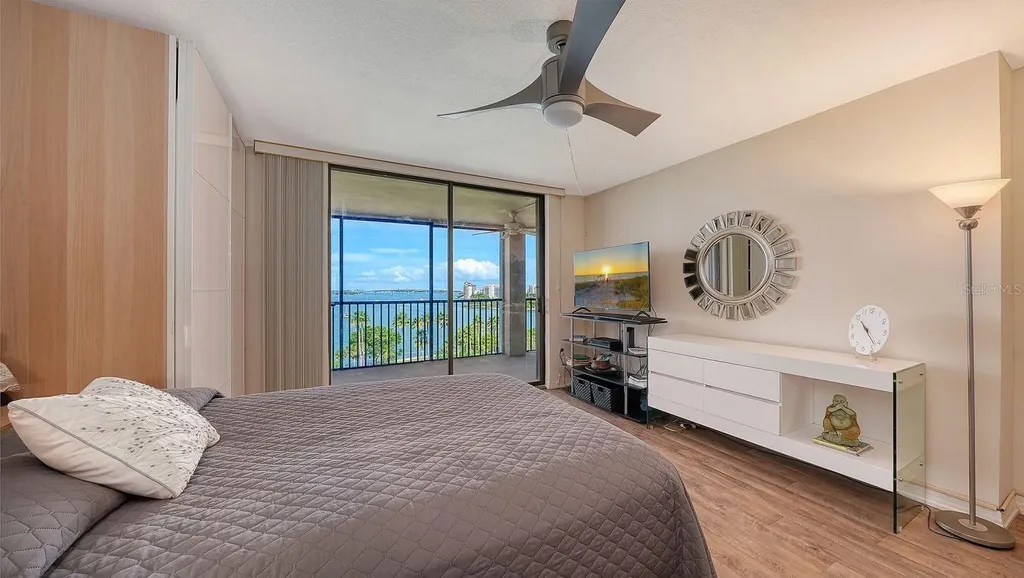 707 S Gulfstream Avenue Sarasota FL 34236
