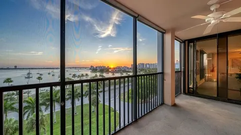 707 S Gulfstream Avenue Sarasota FL 34236