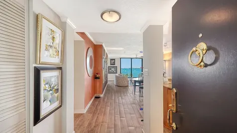 707 S Gulfstream Avenue Sarasota FL 34236