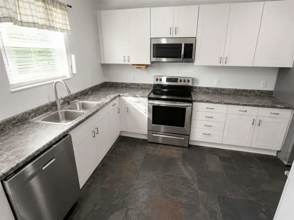 3522 W Price Avenue Tampa FL 33611