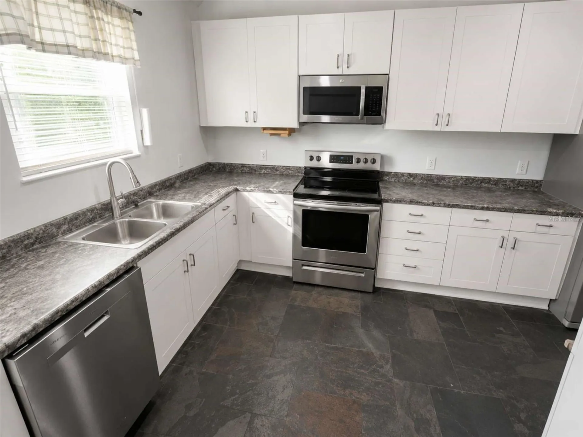 3522 W Price Avenue Tampa FL 33611