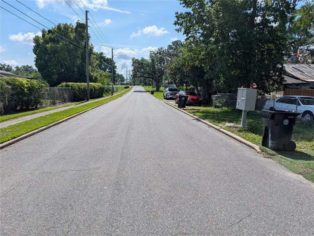 312 E 7th Street Apopka FL 32703
