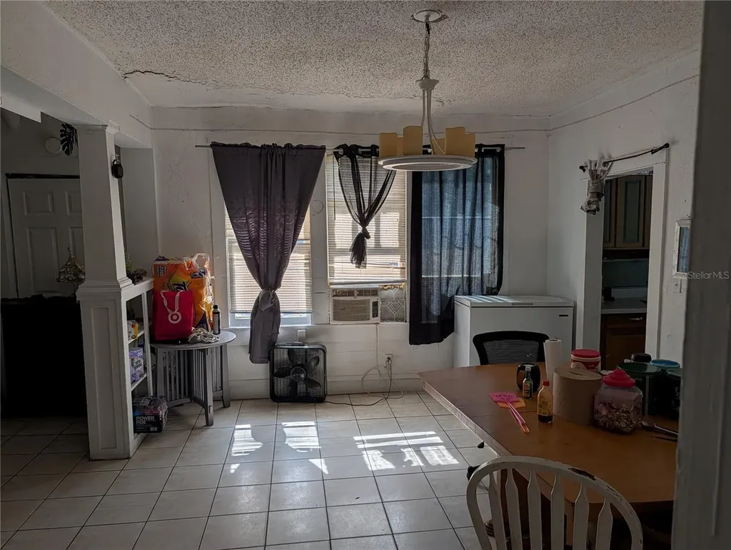 312 E 7th Street Apopka FL 32703