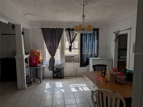 312 E 7th Street Apopka FL 32703