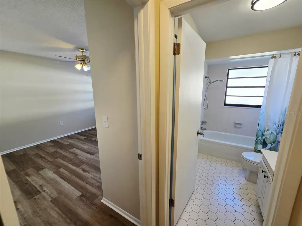 1225 56th Street W Bradenton FL 34209