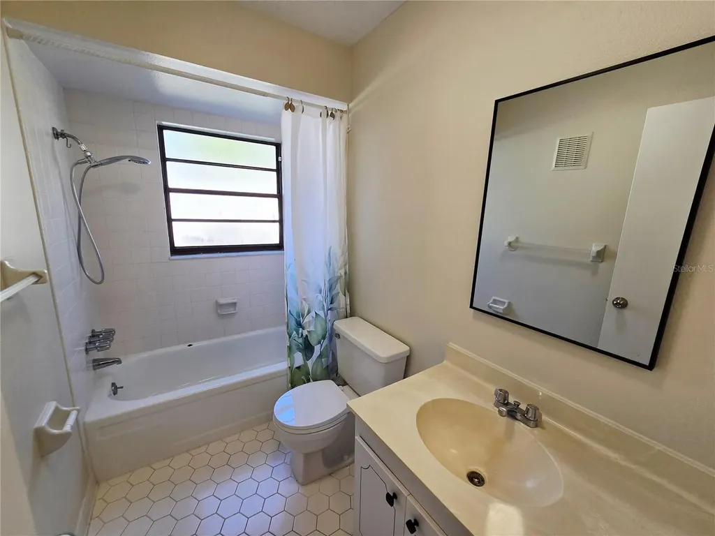 1225 56th Street W Bradenton FL 34209