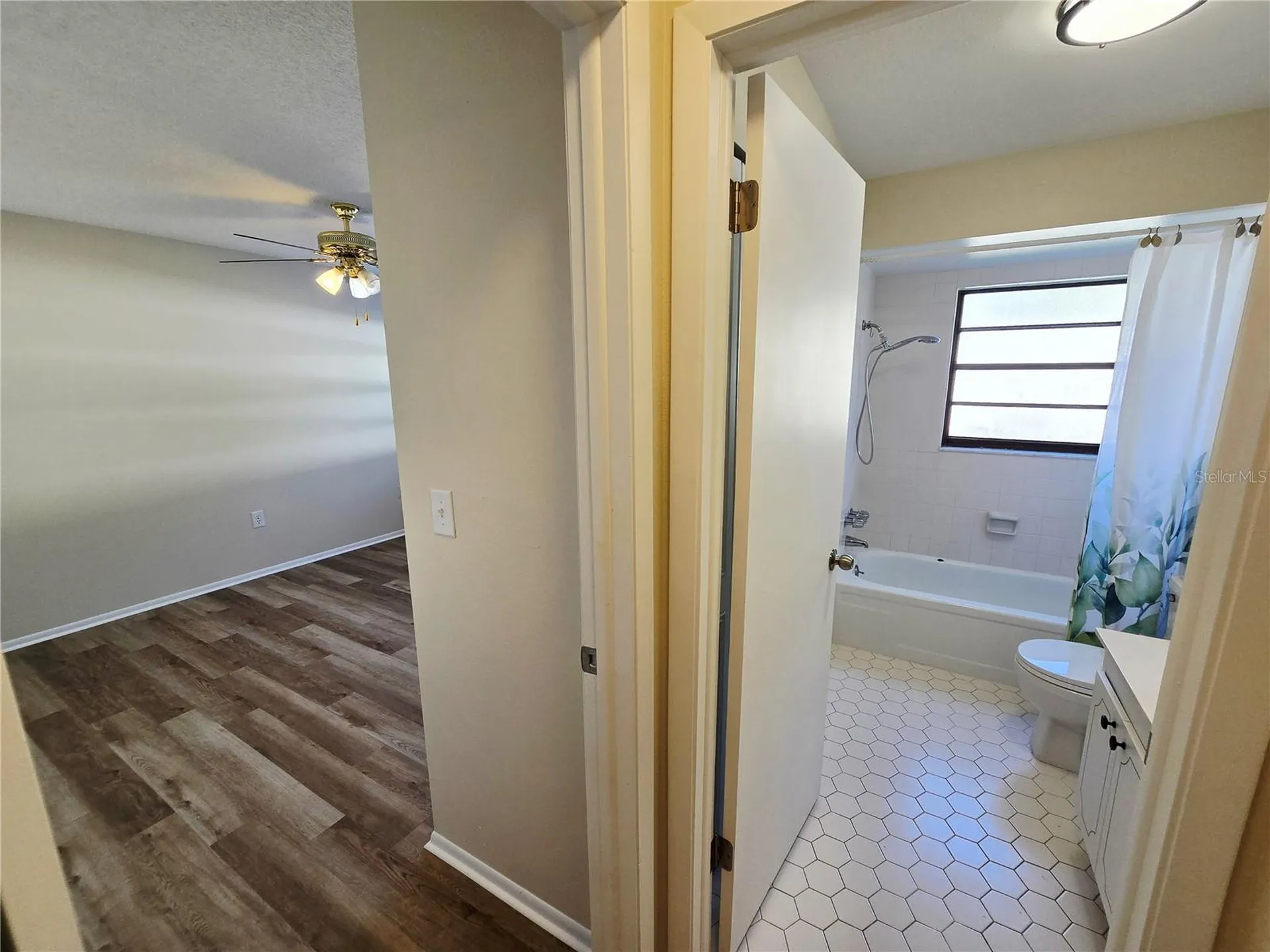 1225 56th Street W Bradenton FL 34209