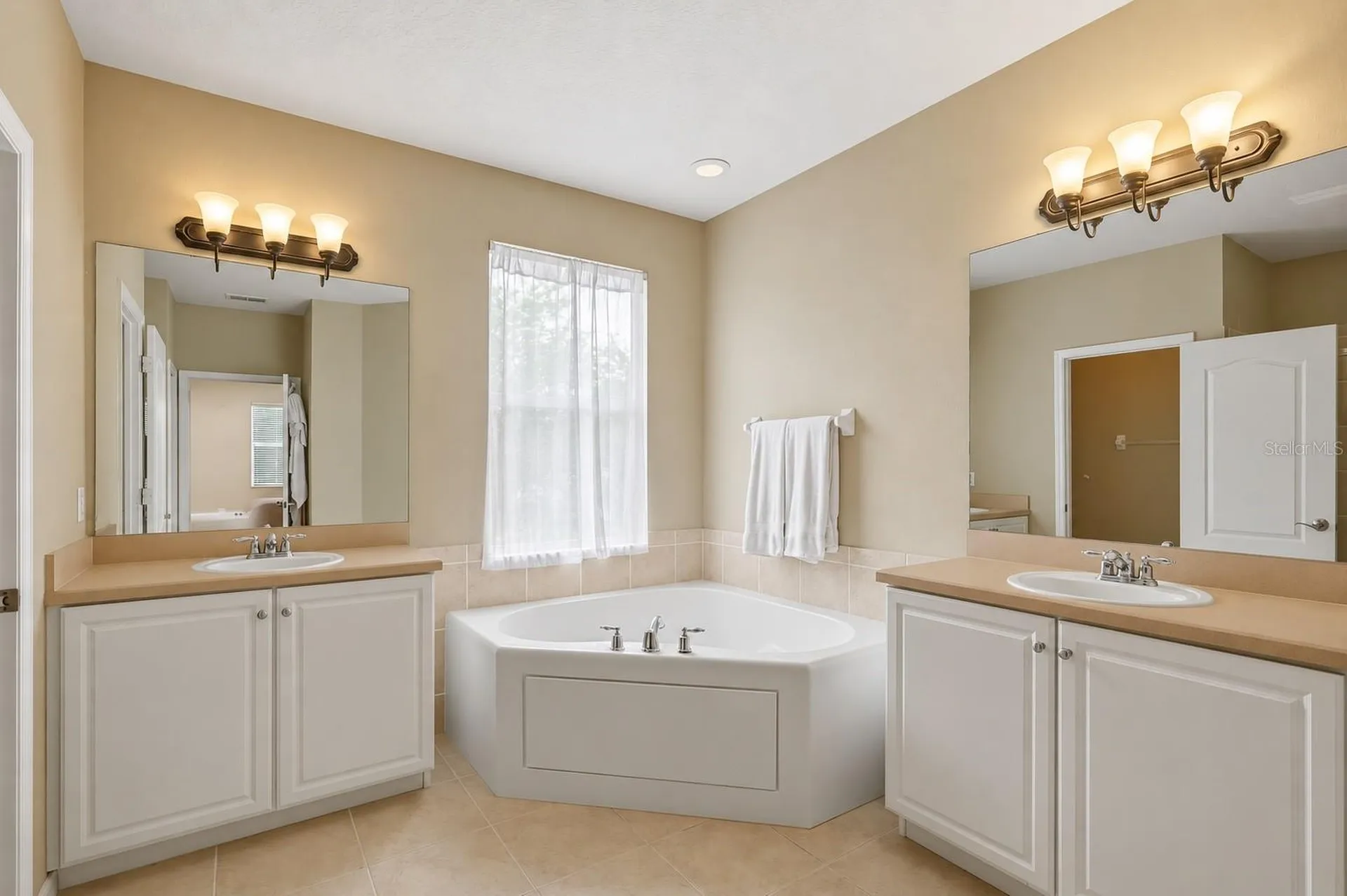 20008 Bluff Oak Boulevard Tampa FL 33647
