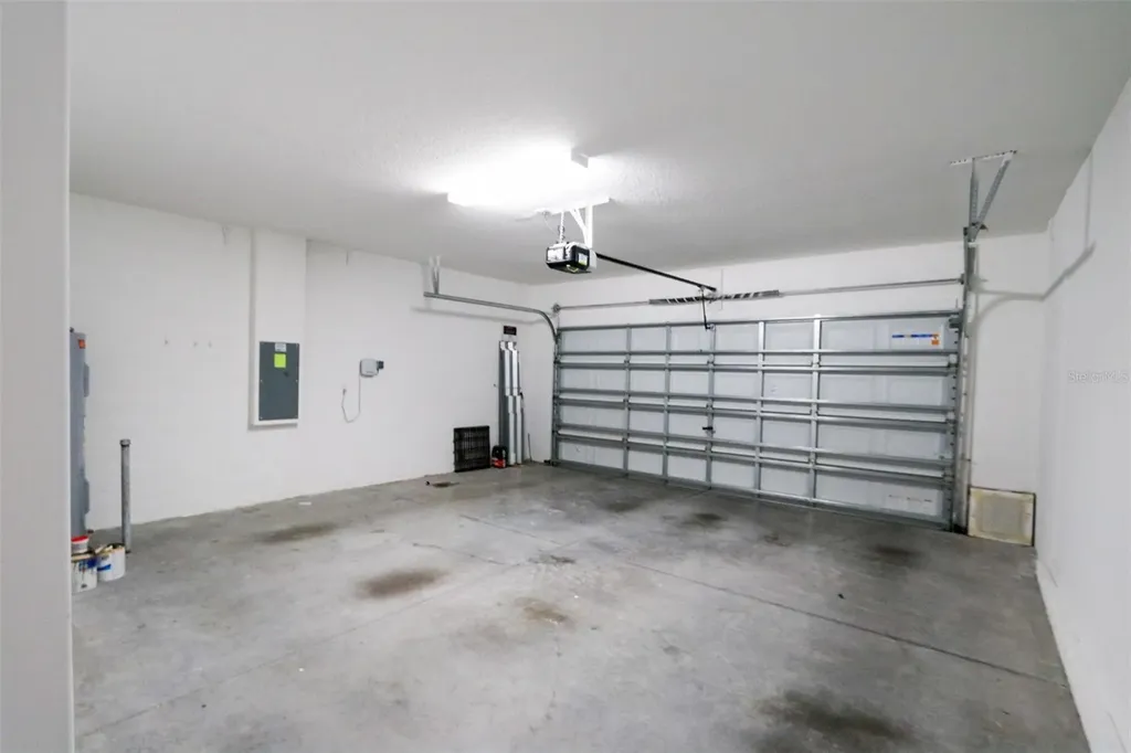 3715 Daisy Bloom Place Tampa FL 33619
