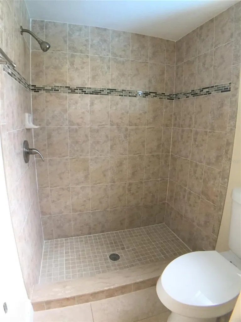 1927 E Lake Drive Casselberry FL 32707