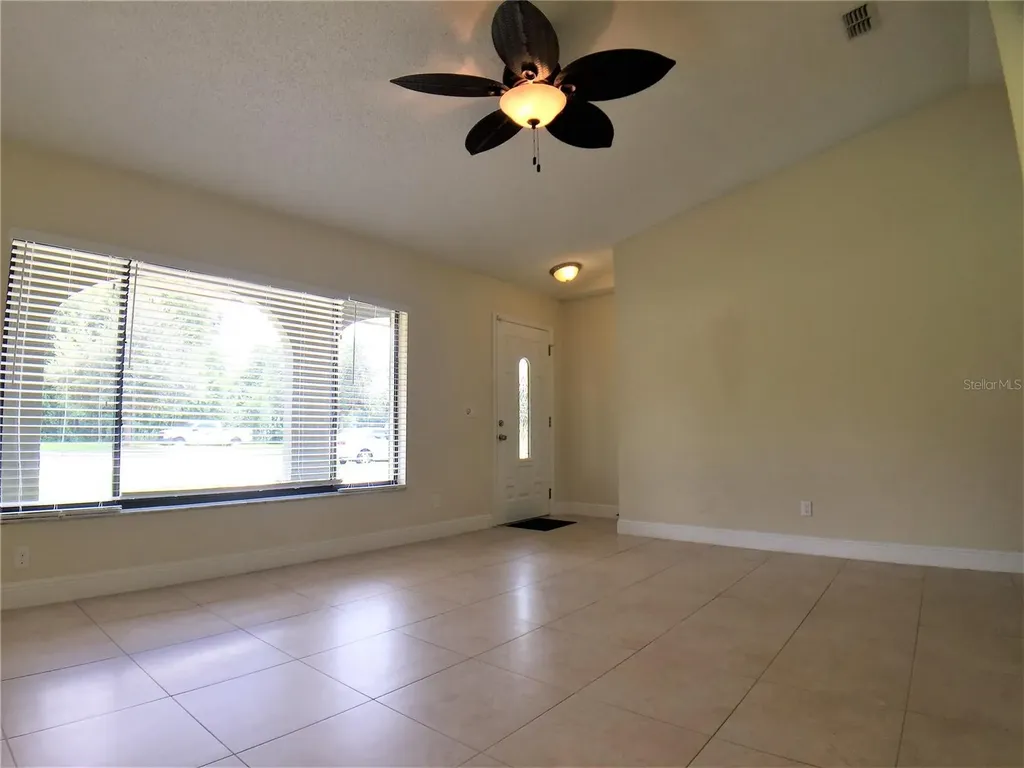 1927 E Lake Drive Casselberry FL 32707