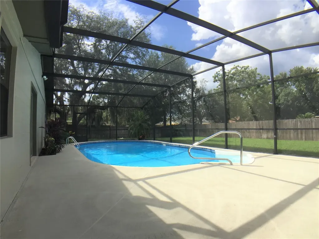 1927 E Lake Drive Casselberry FL 32707