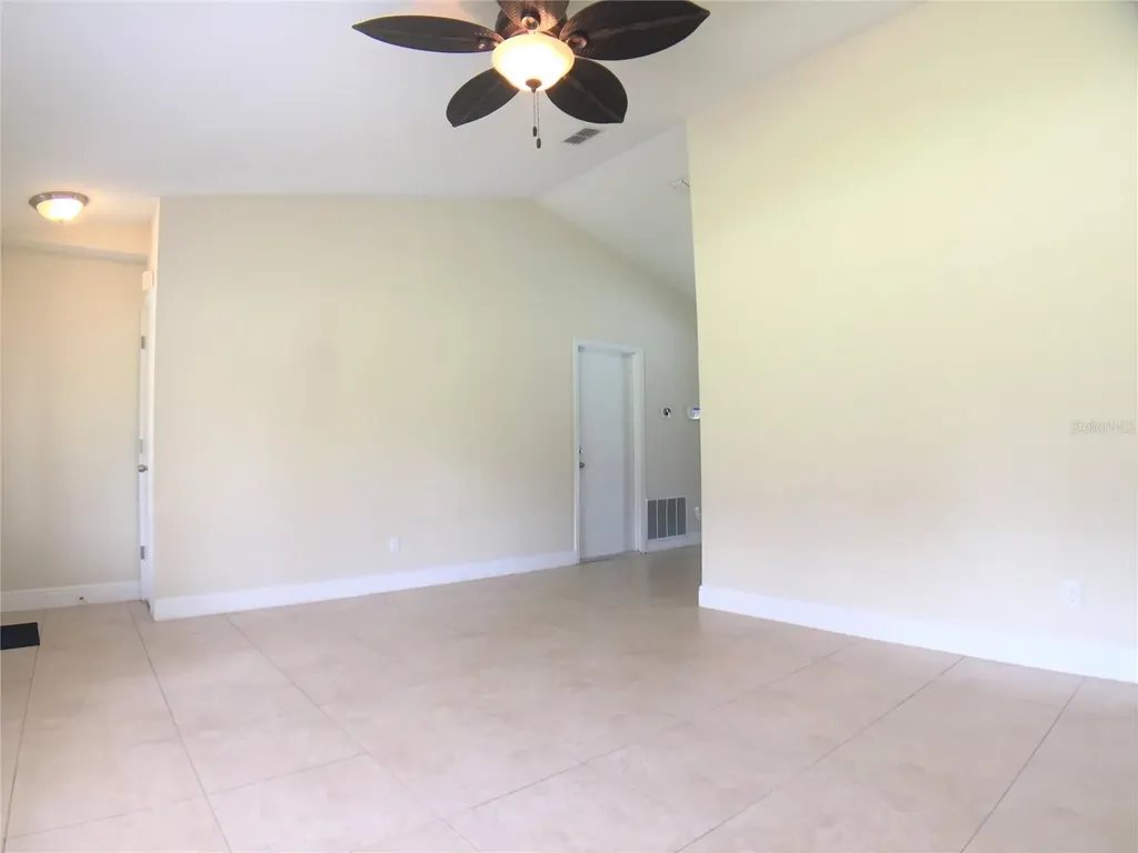 1927 E Lake Drive Casselberry FL 32707