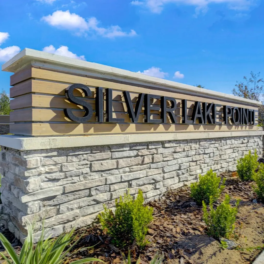 9237 Harris Hawk Drive Leesburg FL 34788