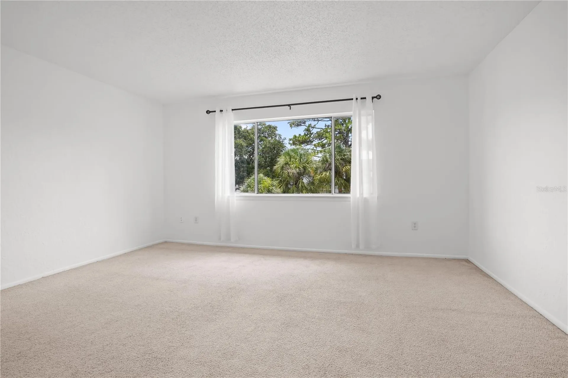 4223 S Semoran Boulevard Orlando FL 32822