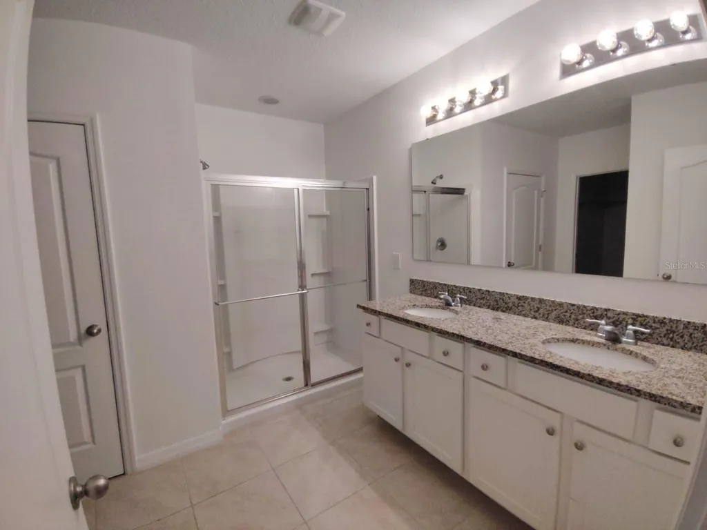 2487 White Lilly Drive Kissimmee FL 34747