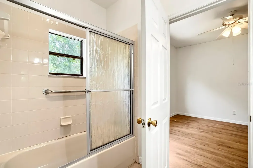 1048 Tullamore Drive Wesley Chapel FL 33543