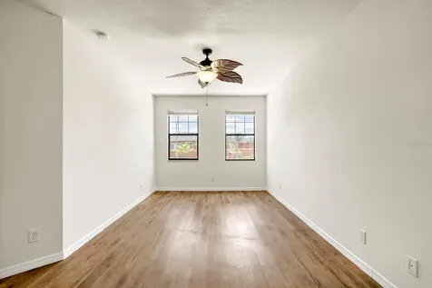 1048 Tullamore Drive Wesley Chapel FL 33543