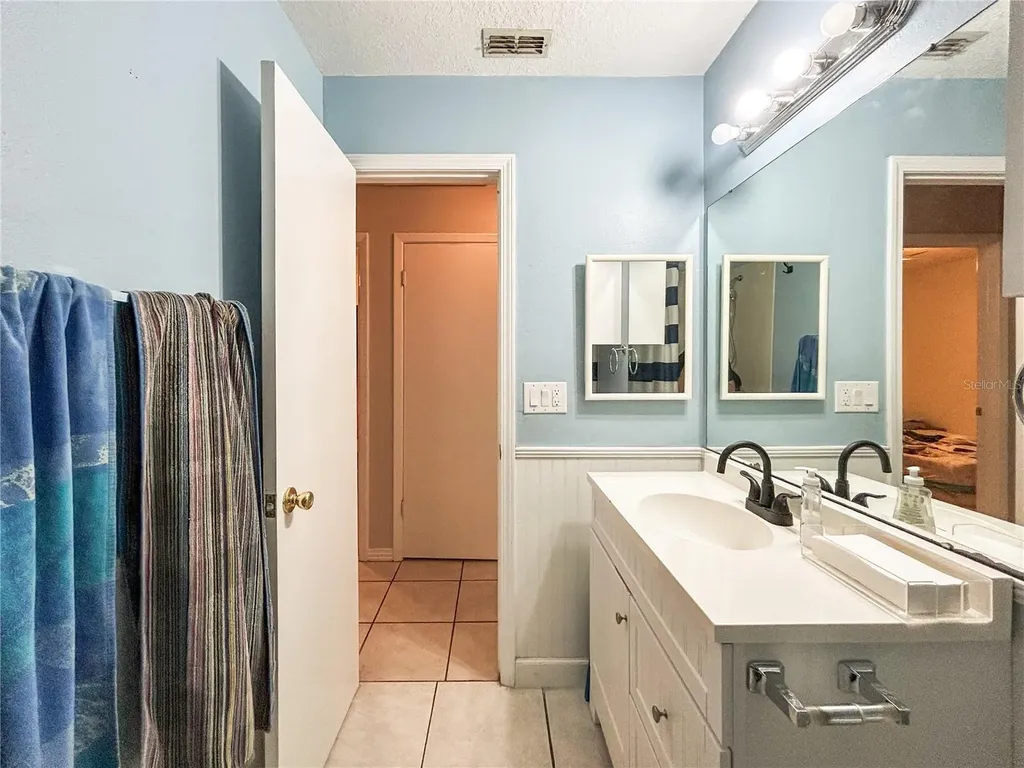 3426 SW Laurel Dale Drive Tampa FL 33618