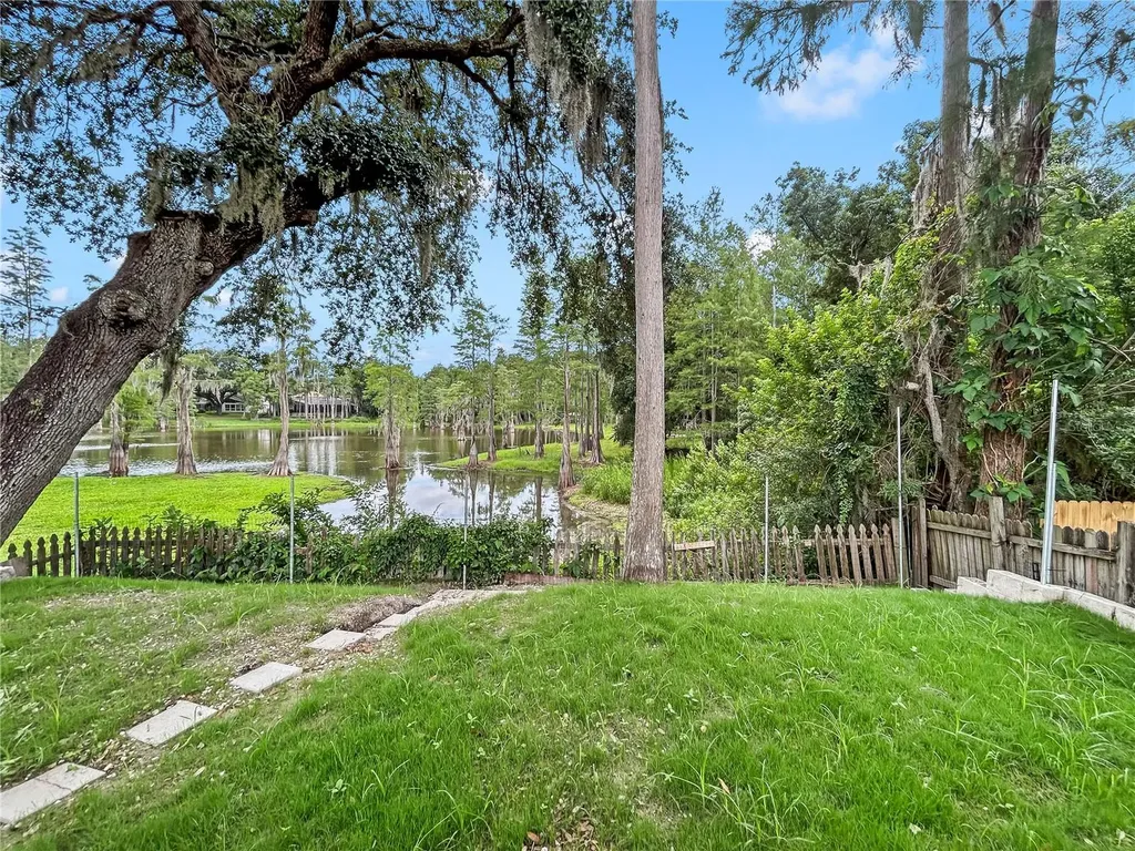 3426 SW Laurel Dale Drive Tampa FL 33618