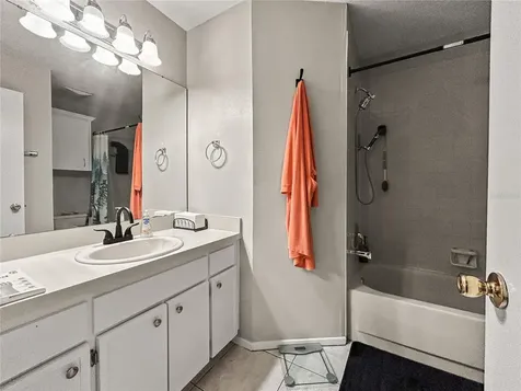 3426 SW Laurel Dale Drive Tampa FL 33618