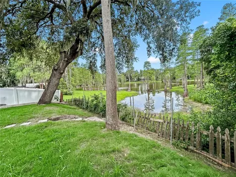 3426 SW Laurel Dale Drive Tampa FL 33618